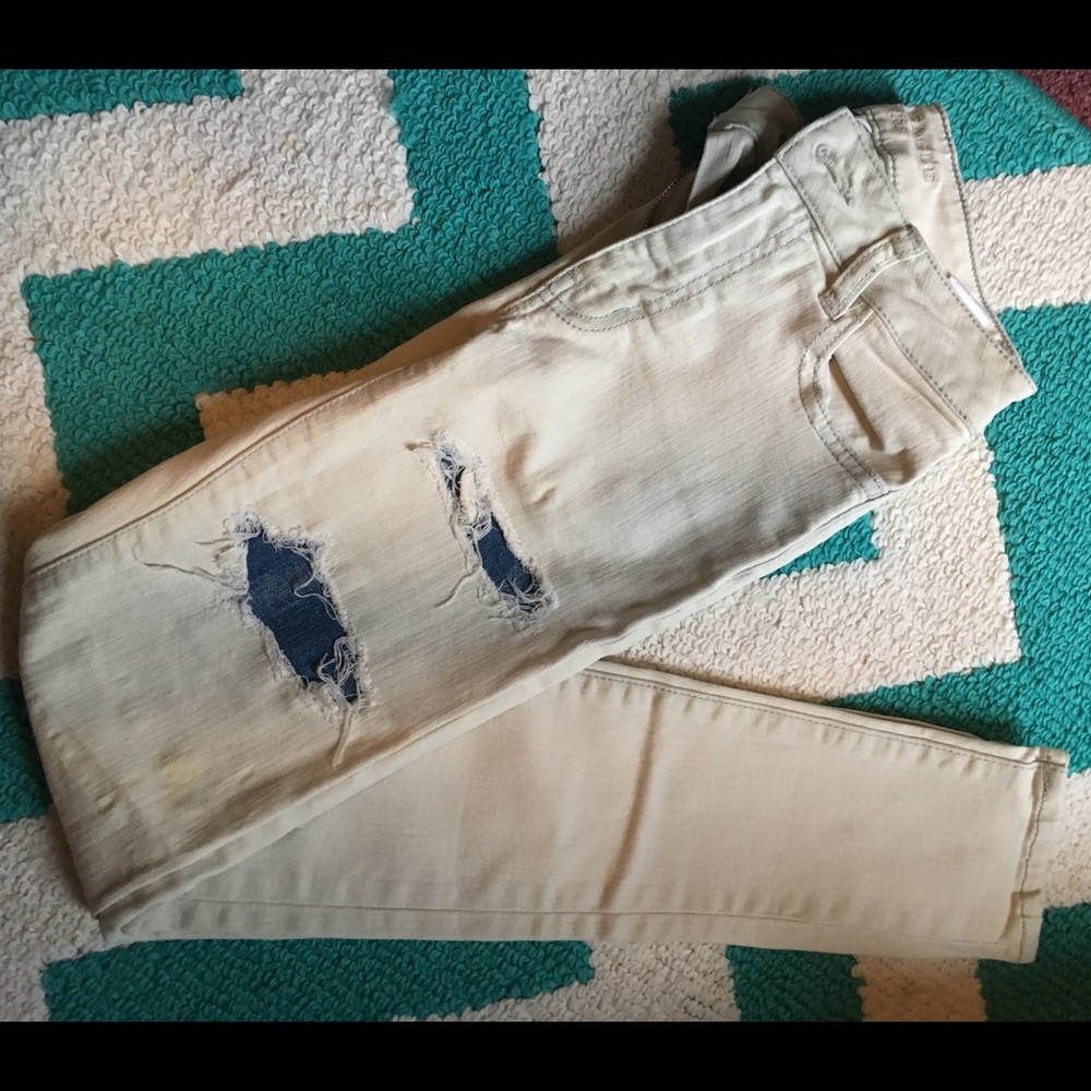 American Eagle white jeans